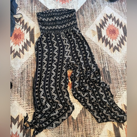 UO Strapless Smocked Jumpsuit (without belt) - Picture 2 of 5